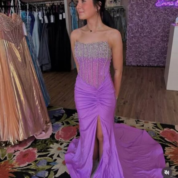 Formal Dress - Prom or Pageant - Picture 3 of 6
